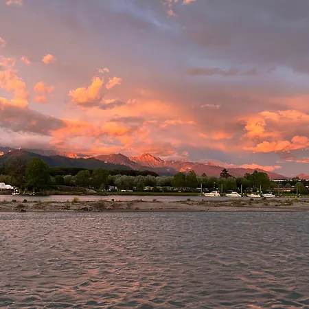 River Italie Met 3 Slaapkamers Chalet Ameglia