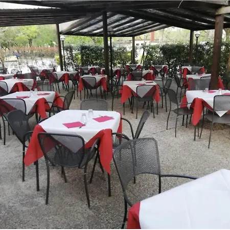 River Italie Met 3 Slaapkamers Chalet