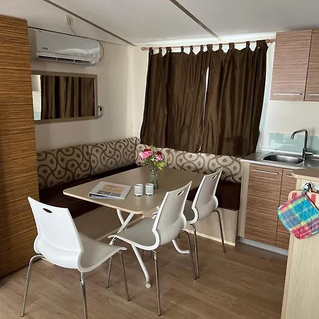 Chalet River Italie Met 2 Slaapkamers Ameglia