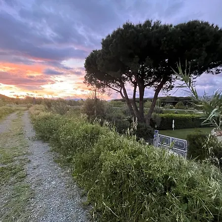 River Italie Met 3 Slaapkamers אמליה