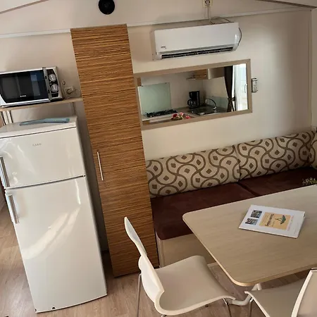 River Italie Met 2 Slaapkamers * Ameglia