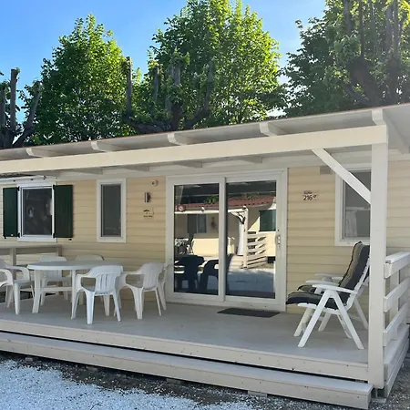 River Italie Met 3 Slaapkamers *