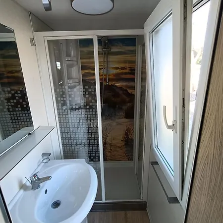 River Italie Met 3 Slaapkamers אמליה